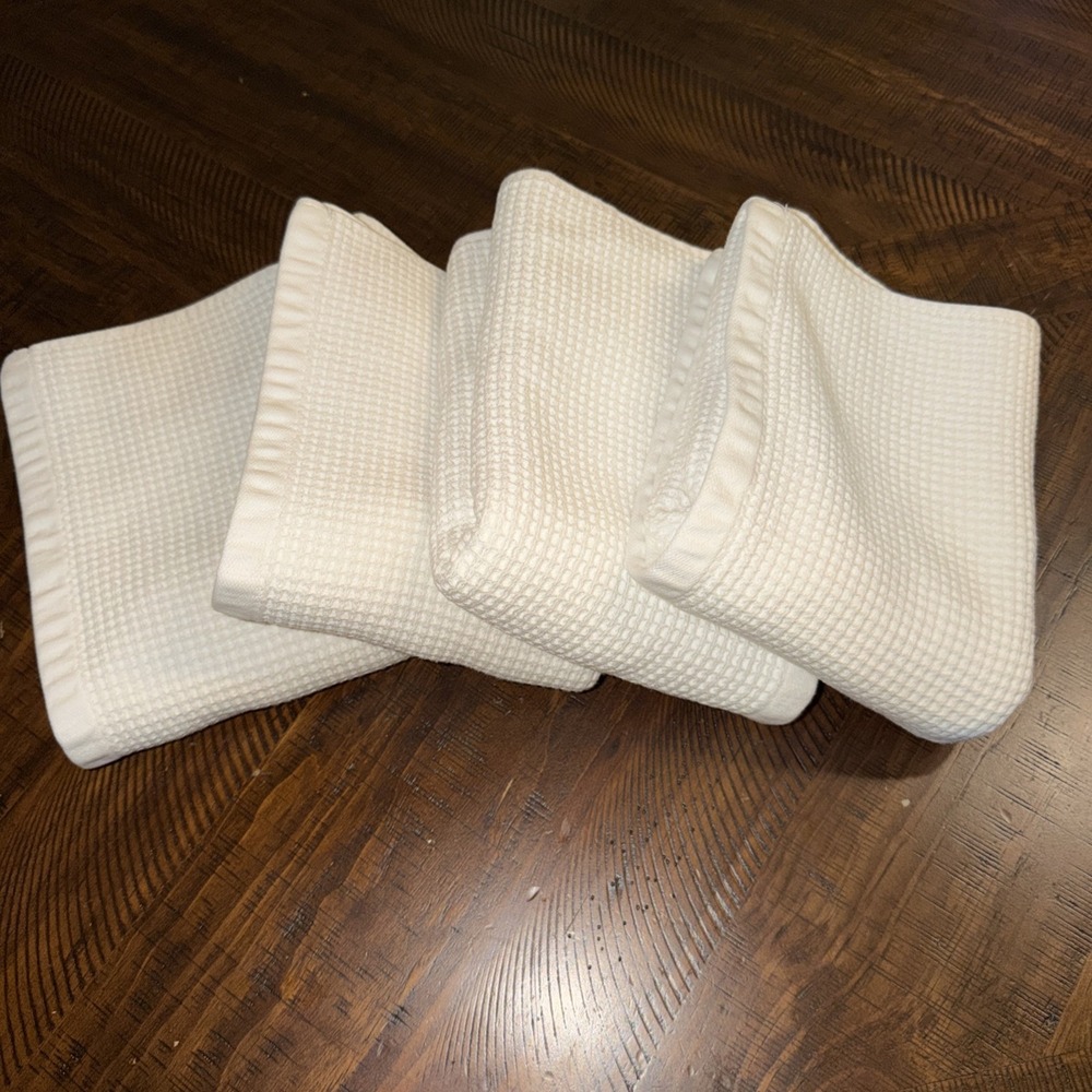 Waffle Bath Hand Towels Set Of 4 Textured Weave Pattern White Luxury 26x17